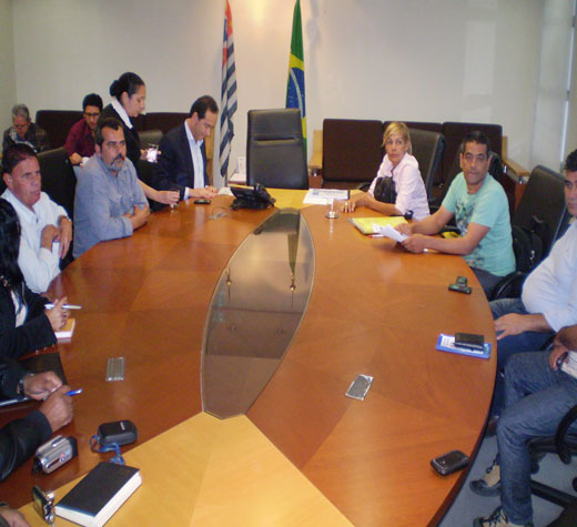 Canalização do Pirajussara é tema de reunião no CDHU